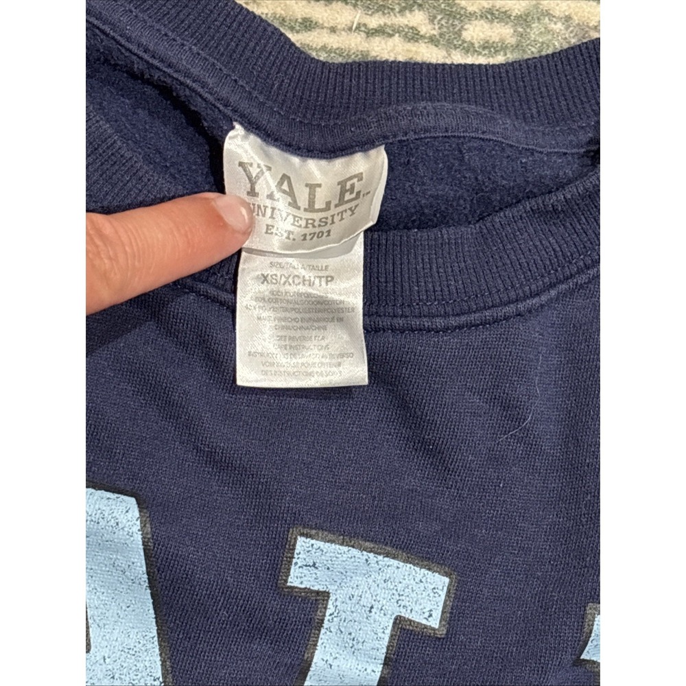 2023 Yale Sweatshirt XS Men's Lux Et Veritas Blue - Picture 4 of 5